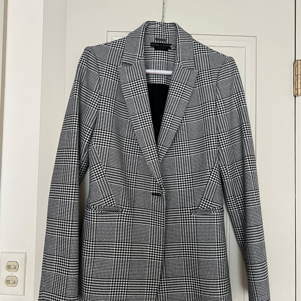 Women's Black and White Houndstooth Blazer